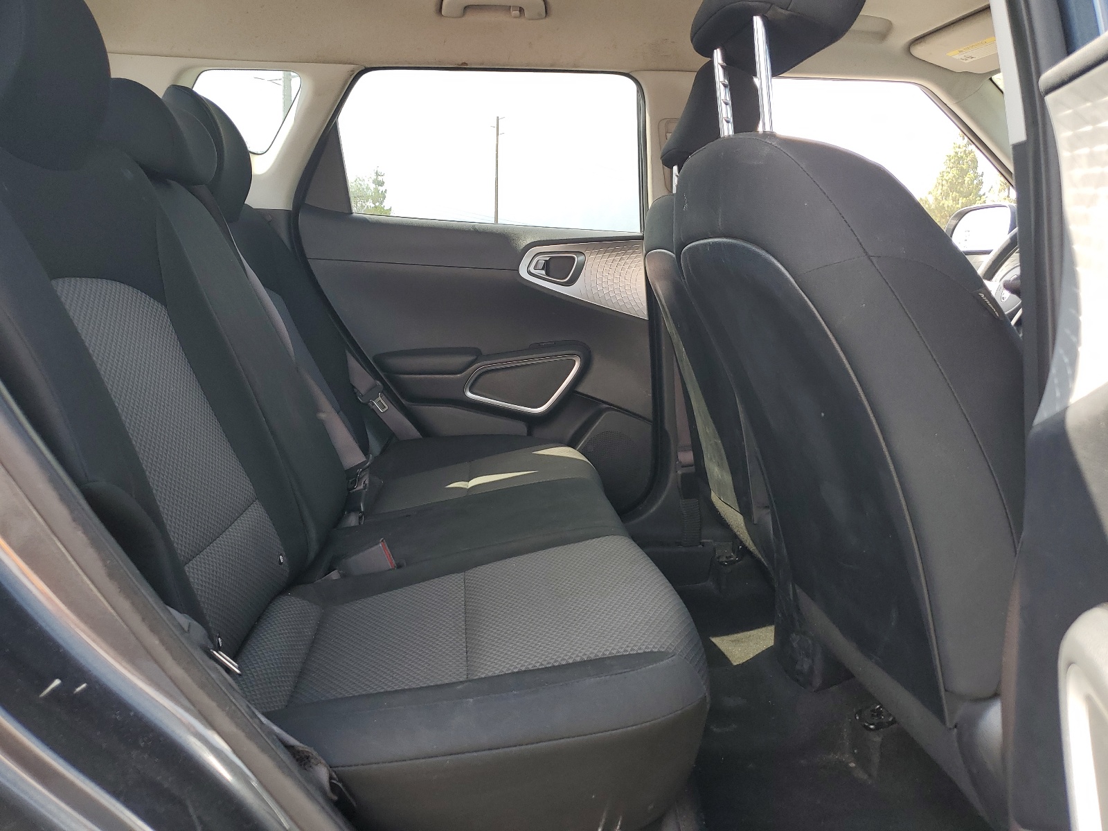 KNDJ23AU0L7105229 2020 Kia Soul Lx