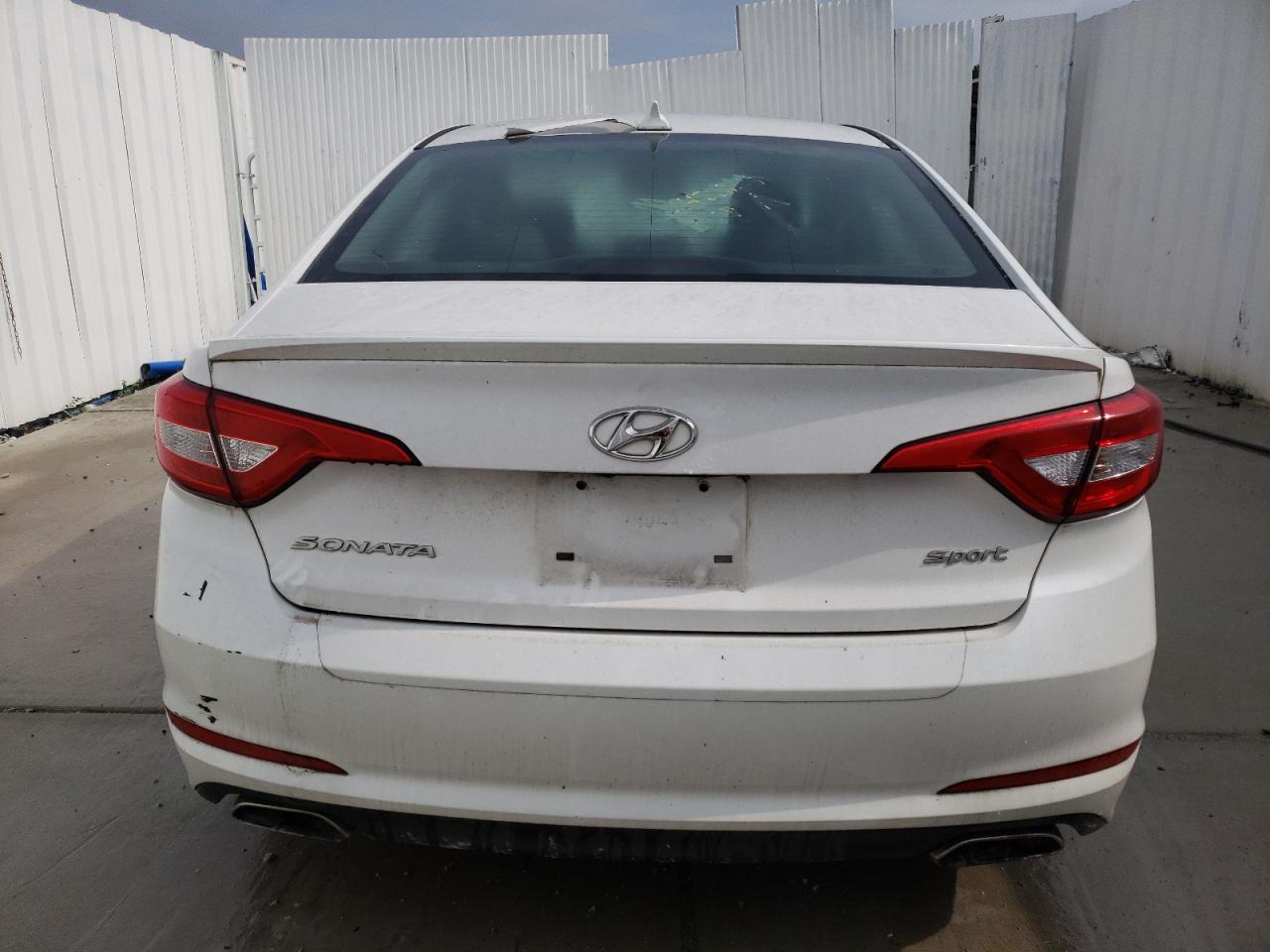 2015 Hyundai Sonata Sport VIN: 5NPE34AF2FH041636 Lot: 64809484