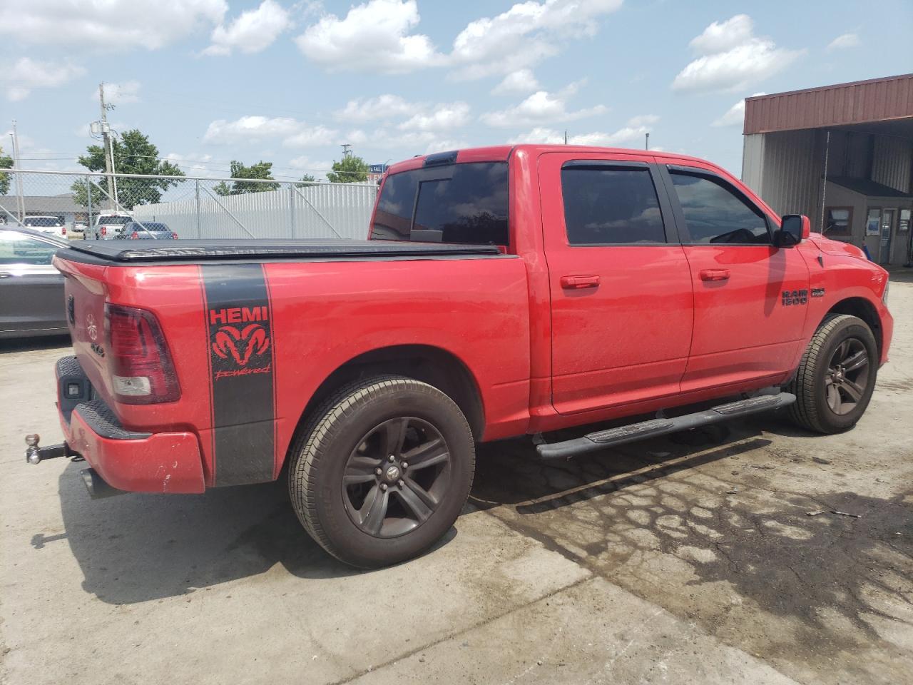 2C6RR7MT5HS673058 2017 Ram 1500 Sport