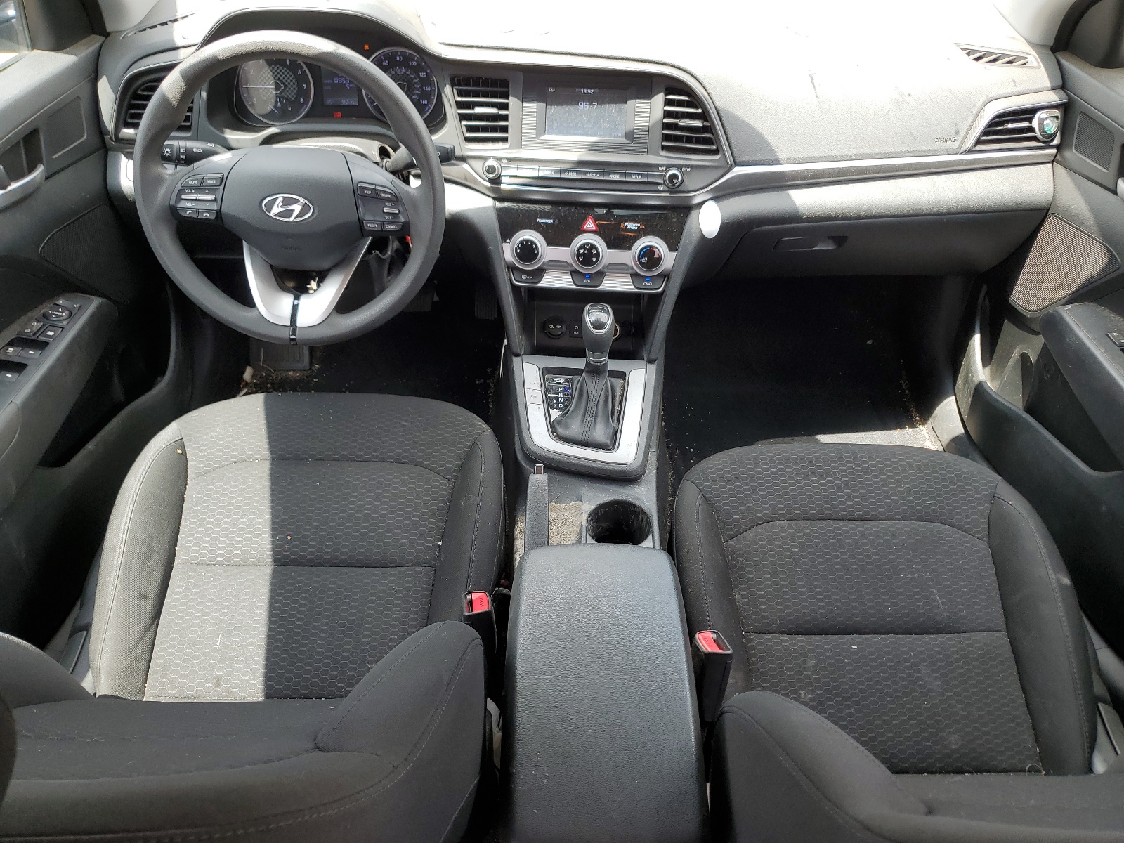 5NPD74LF1KH440626 2019 Hyundai Elantra Se