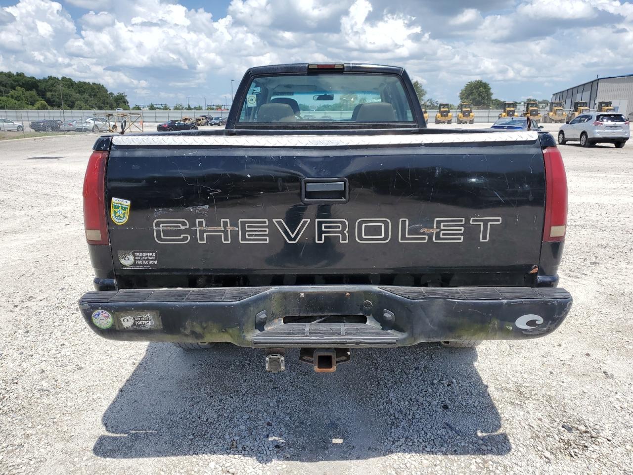 2000 Chevrolet Gmt-400 K3500 VIN: 1GCHK33R0YF489999 Lot: 59700124