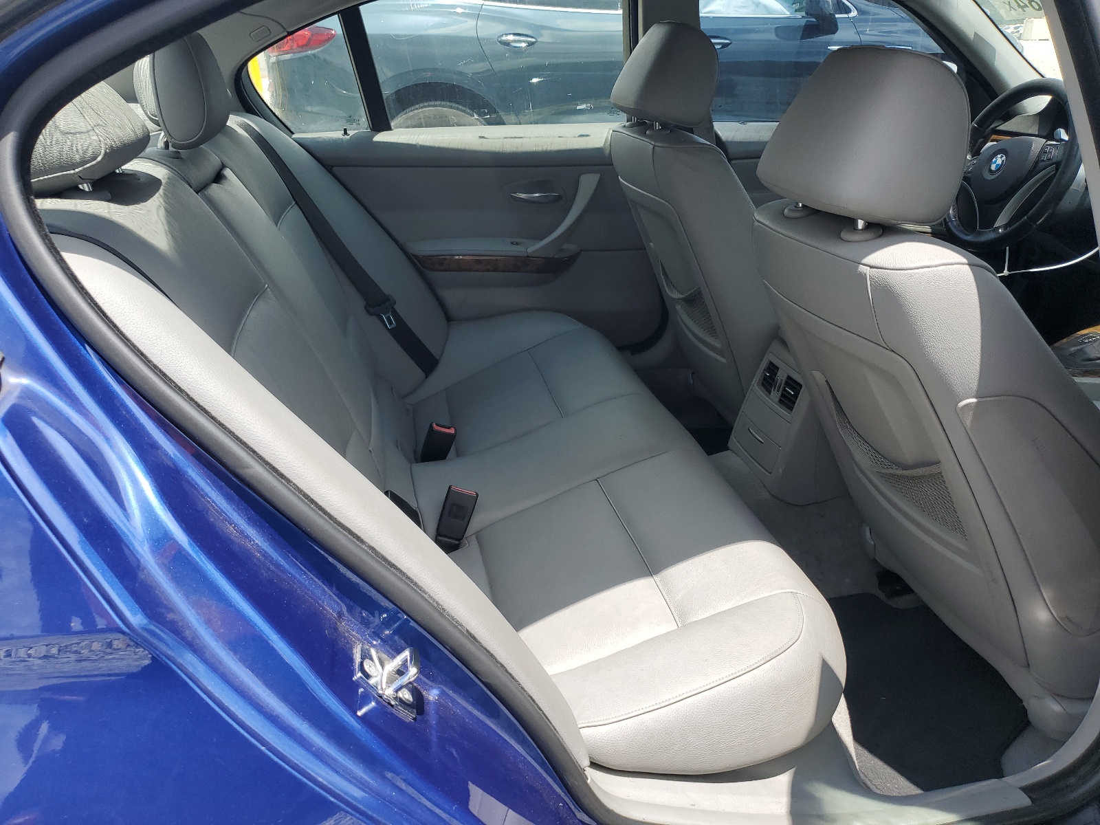 WBAVA37528NL56113 2008 BMW 328 I