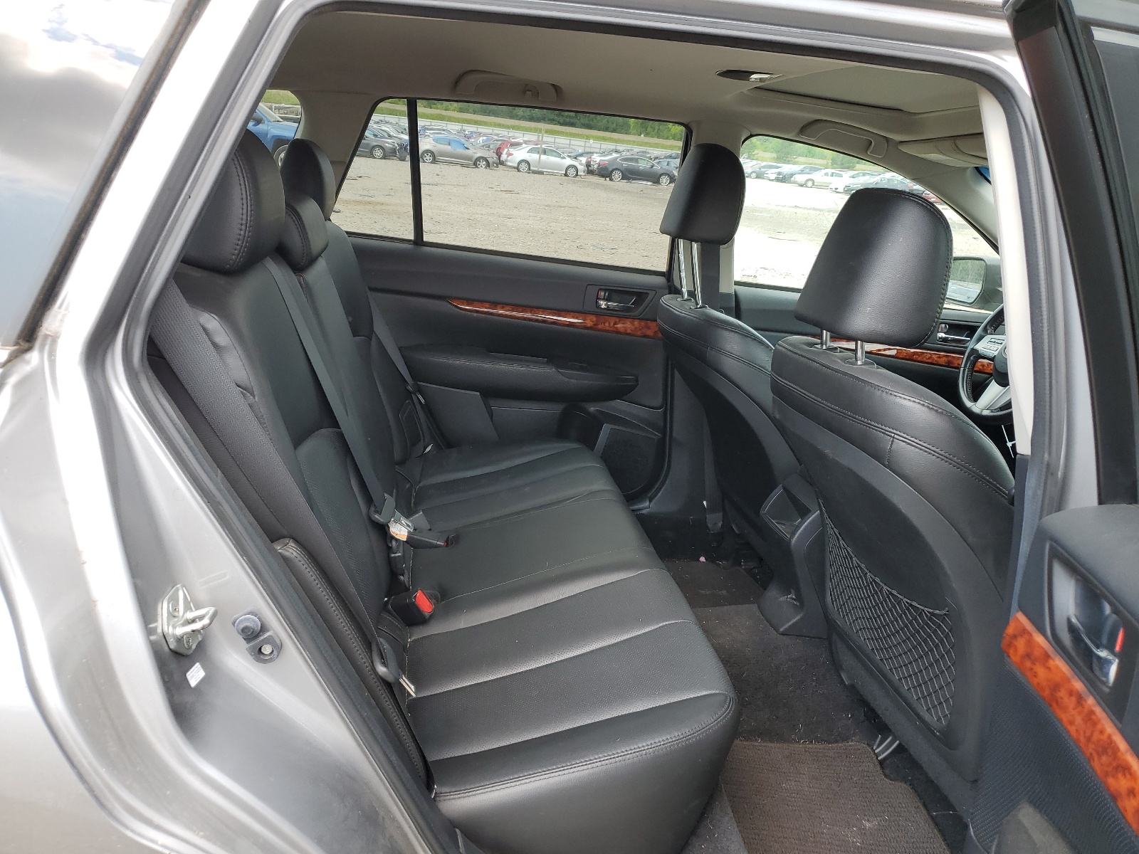 4S4BREKC7B2395817 2011 Subaru Outback 3.6R Limited