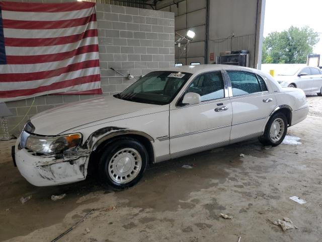 2000 Lincoln Town Car Executive