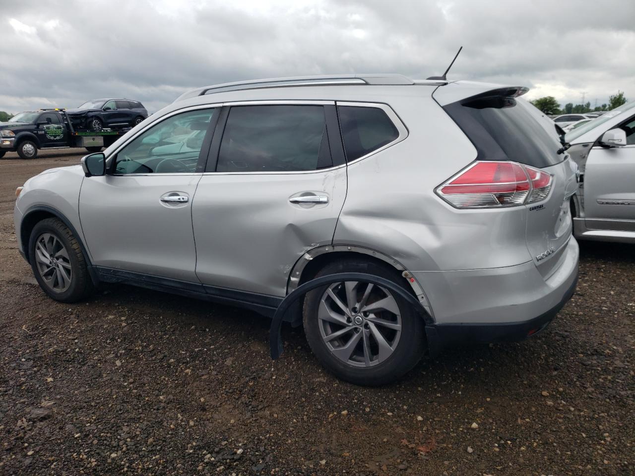 5N1AT2MV2GC735516 2016 NISSAN ROGUE - Image 2