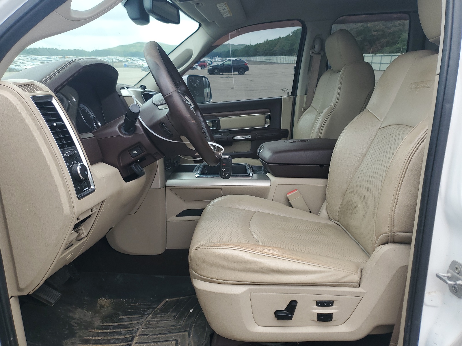 1C6RR7JTXES421323 2014 Ram 1500 Laramie