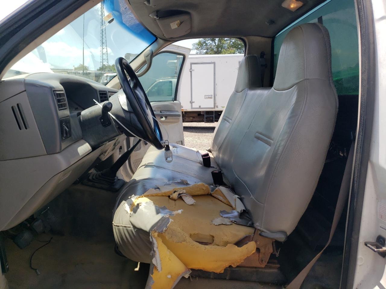 2001 Ford F450 Super Duty VIN: 1FDXF46F51EB22093 Lot: 66890084