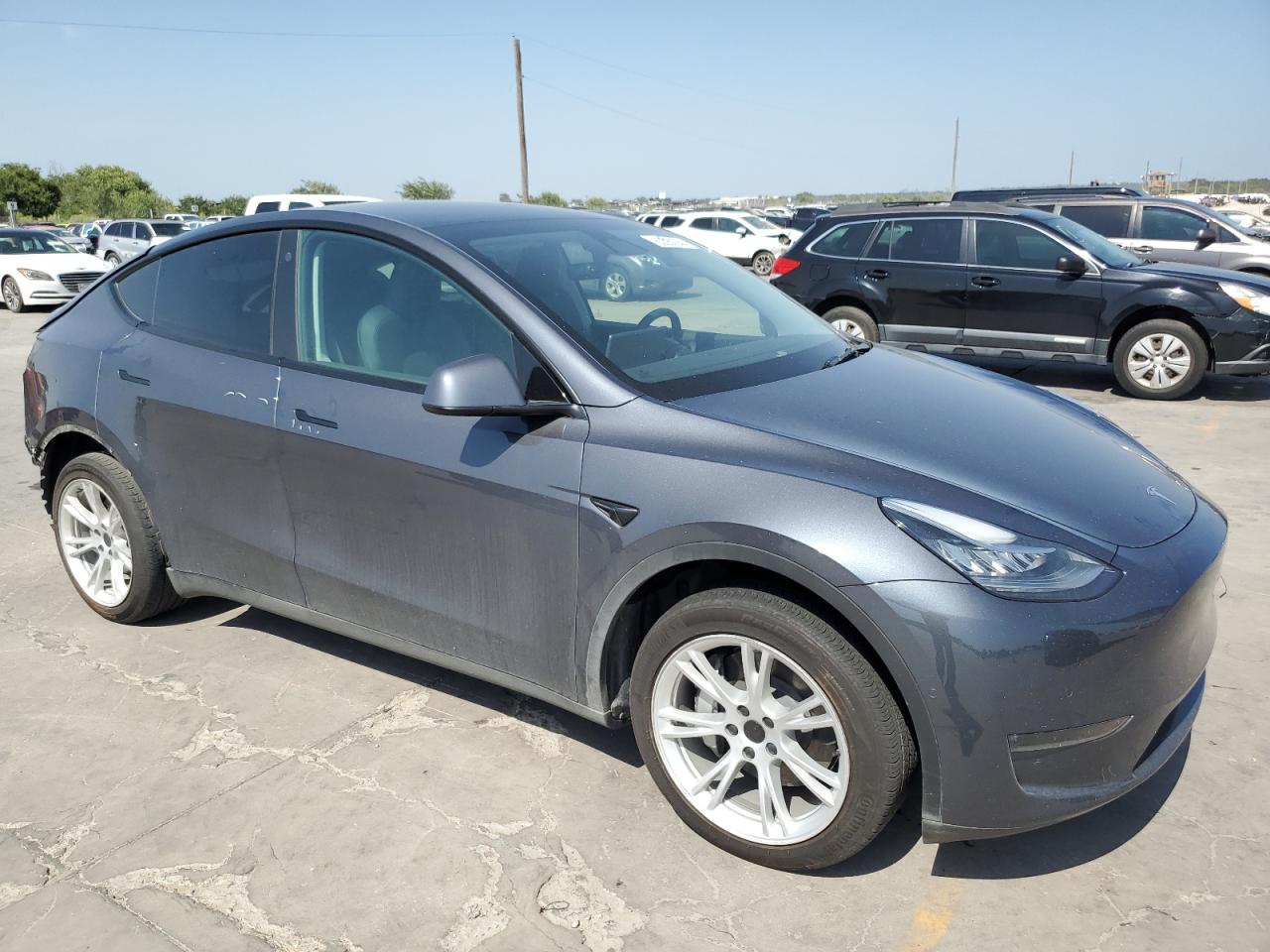 2022 Tesla Model Y VIN: 7SAYGDEE4NA005513 Lot: 63050944