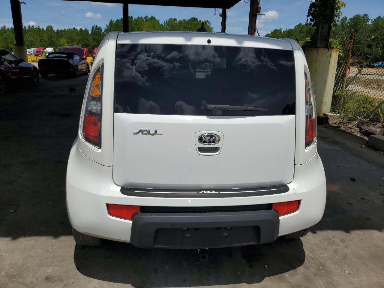 2011 Kia Soul + VIN: KNDJT2A28B7706229 Lot: 64349124