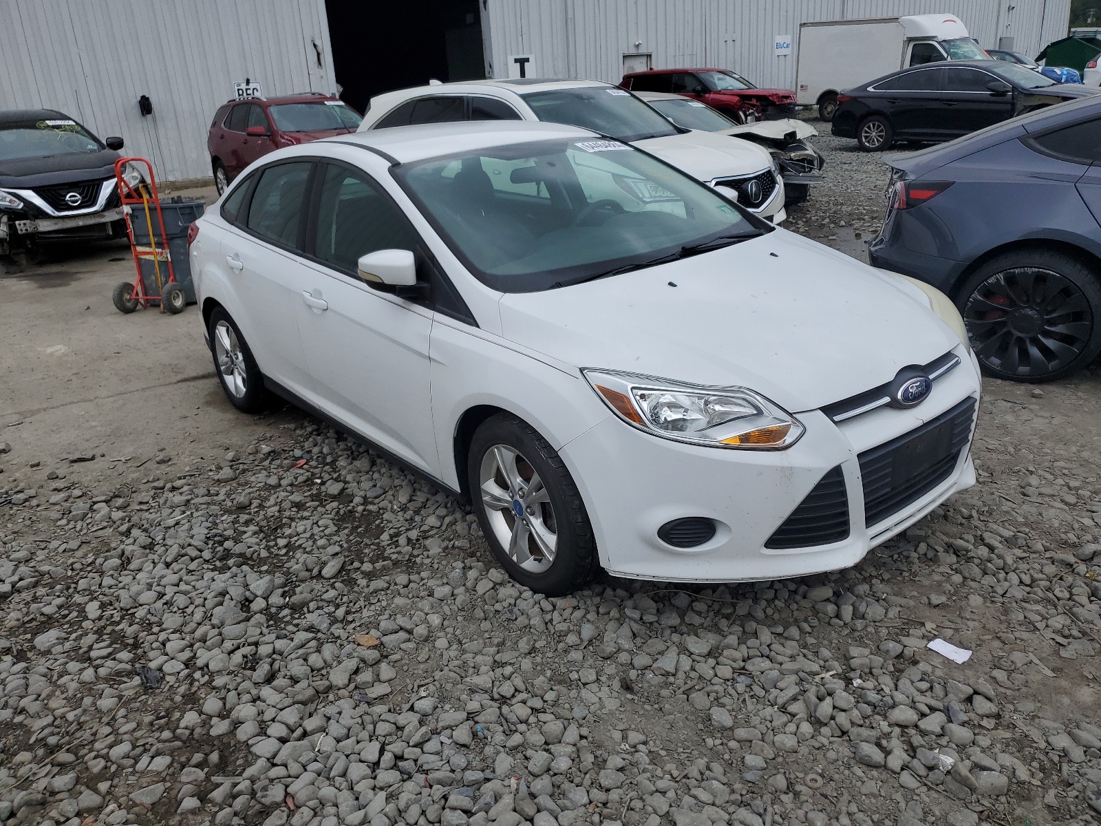 2014 Ford Focus Se vin: 1FADP3F25EL225808