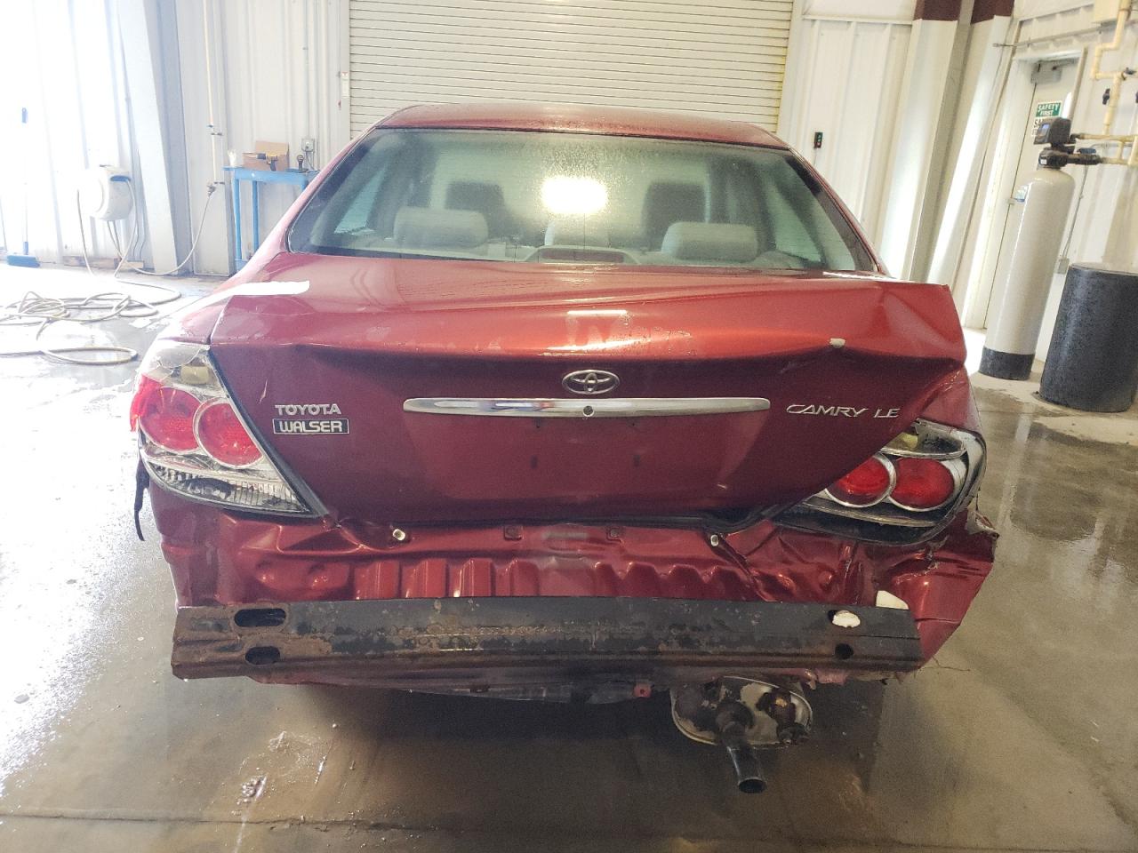 2005 Toyota Camry Le VIN: 4T1BE32K45U100706 Lot: 63610114