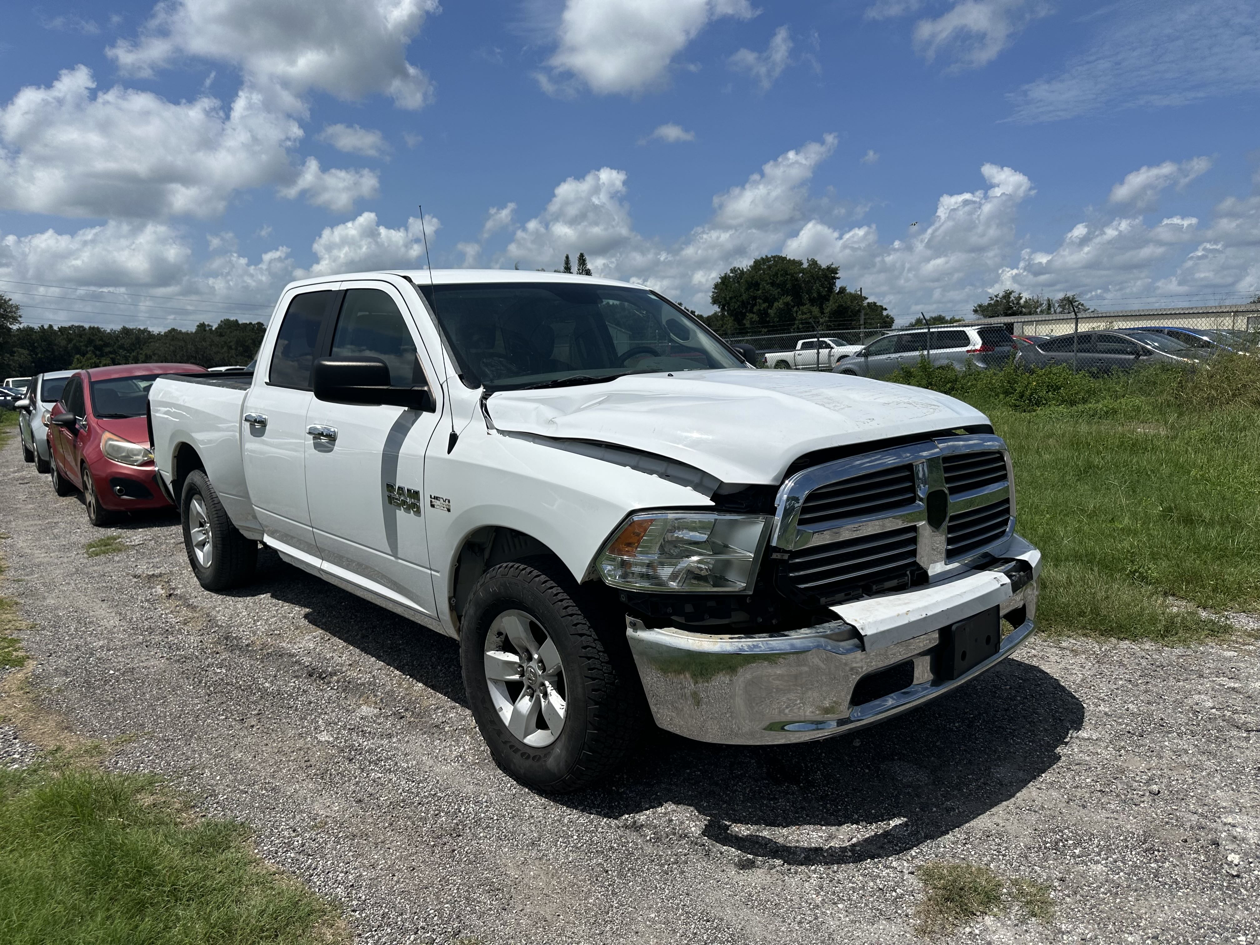 2017 Ram 1500 Slt vin: 1C6RR6GG4HS741665