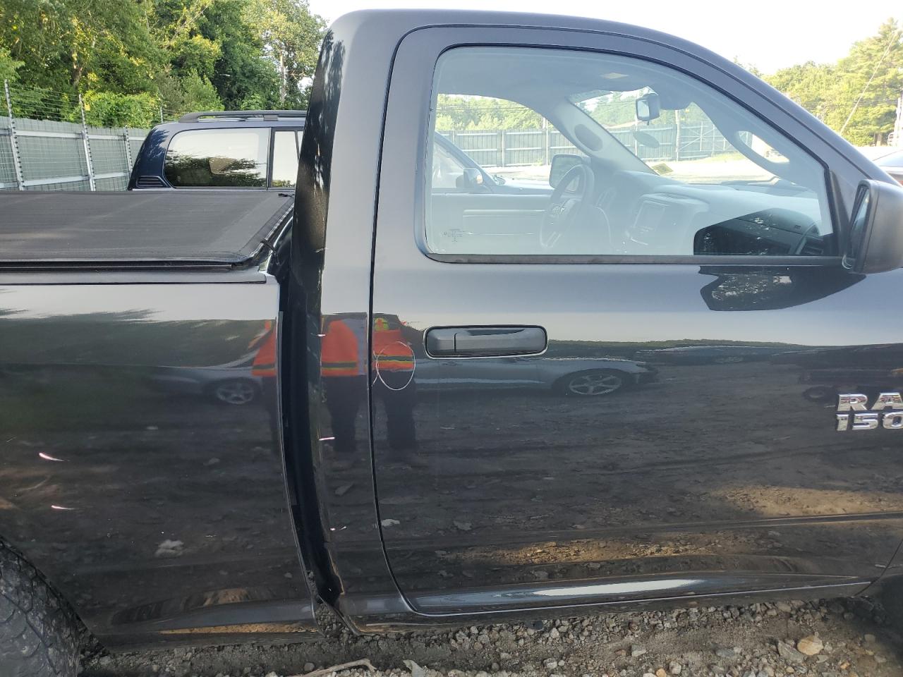 3C6JR6AT8FG698858 2015 Ram 1500 St