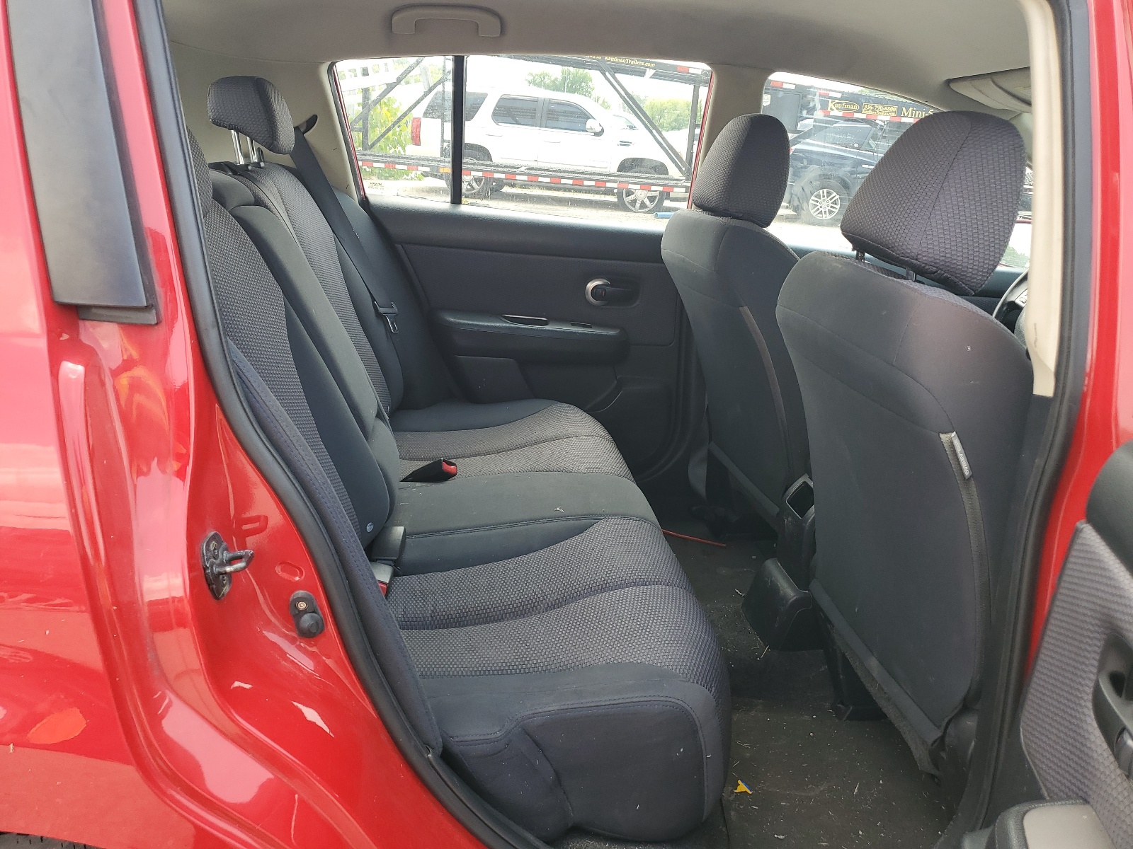 3N1BC13E78L358145 2008 Nissan Versa S