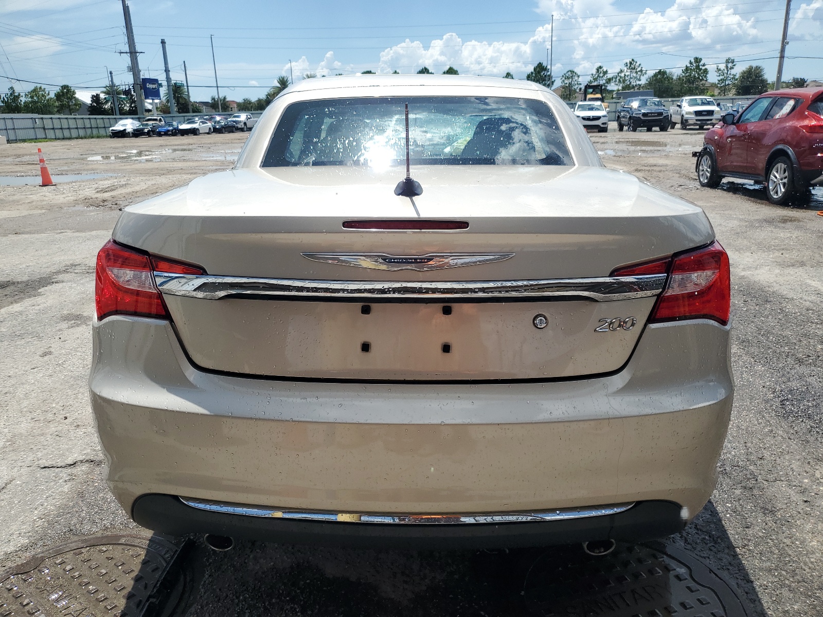 1C3BCBFG2EN135110 2014 Chrysler 200 Limited