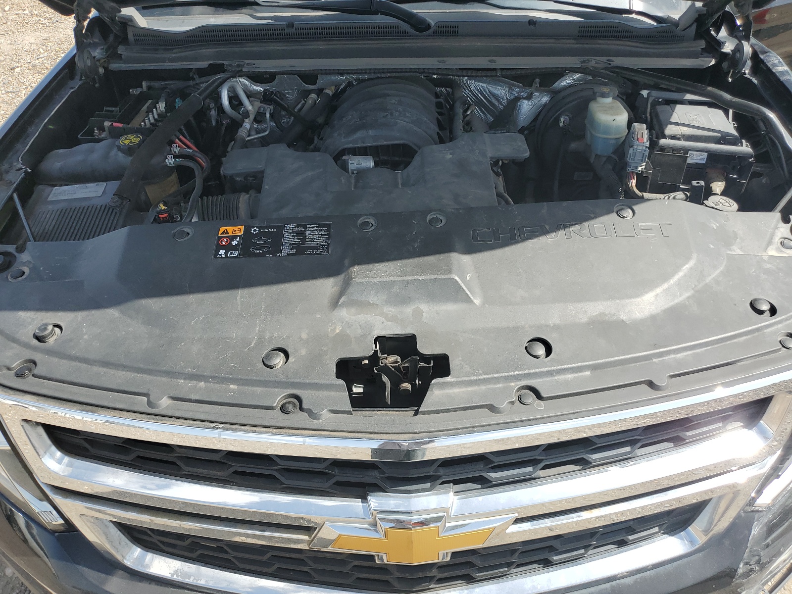 1GNSCHKC2GR223529 2016 Chevrolet Suburban C1500 Lt