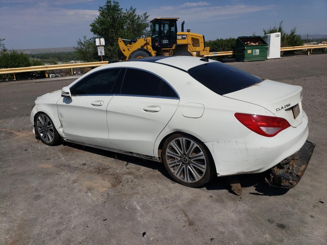 WDDSJ4GB2JN549374 2018 MERCEDES-BENZ CLA CLASS - Image 2