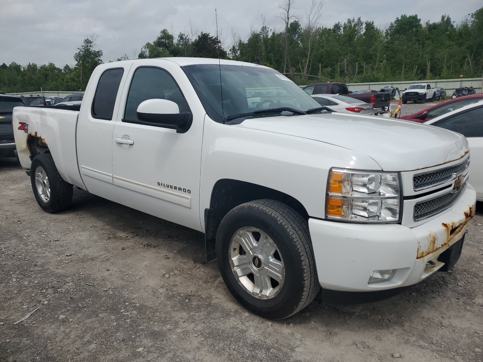 2013 Chevrolet Silverado K1500 Lt vin: 1GCRKSE7XDZ380291