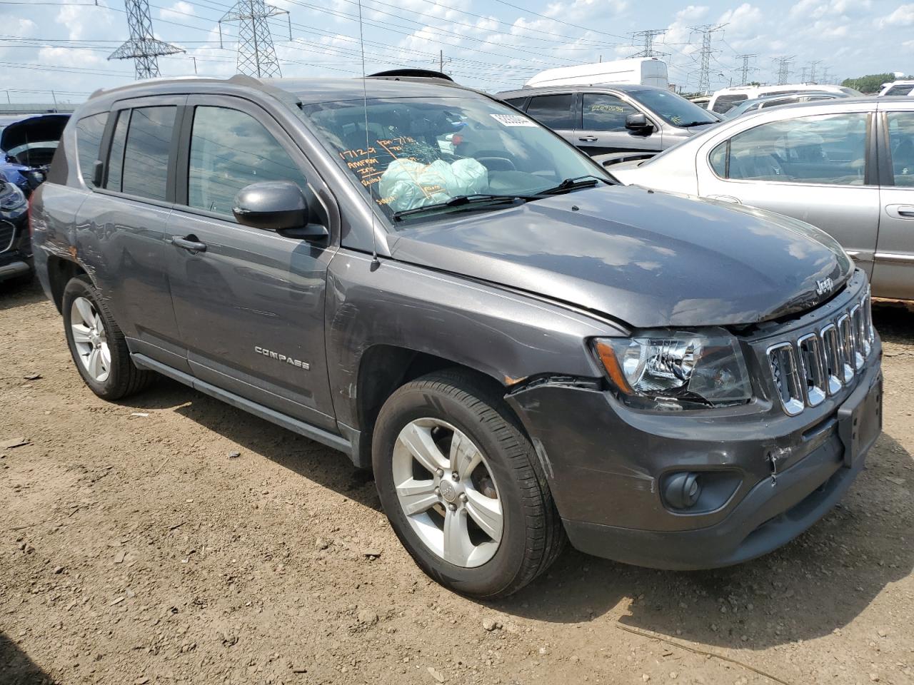 2015 Jeep Compass Latitude VIN: 1C4NJDEB0FD162880 Lot: 62930944