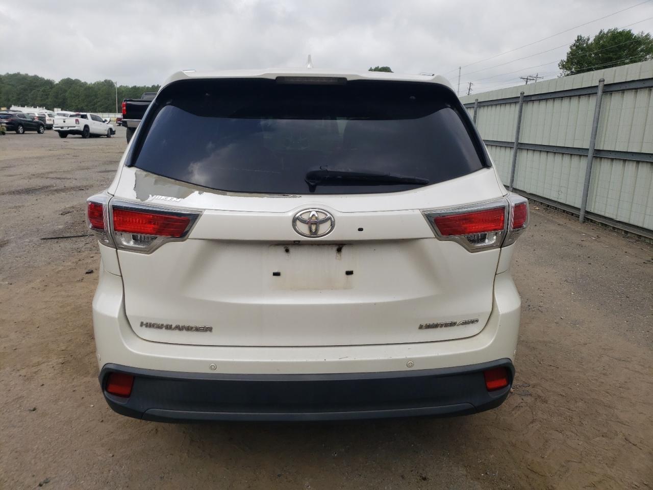 2015 Toyota Highlander Limited VIN: 5TDDKRFH4FS116479 Lot: 63986714