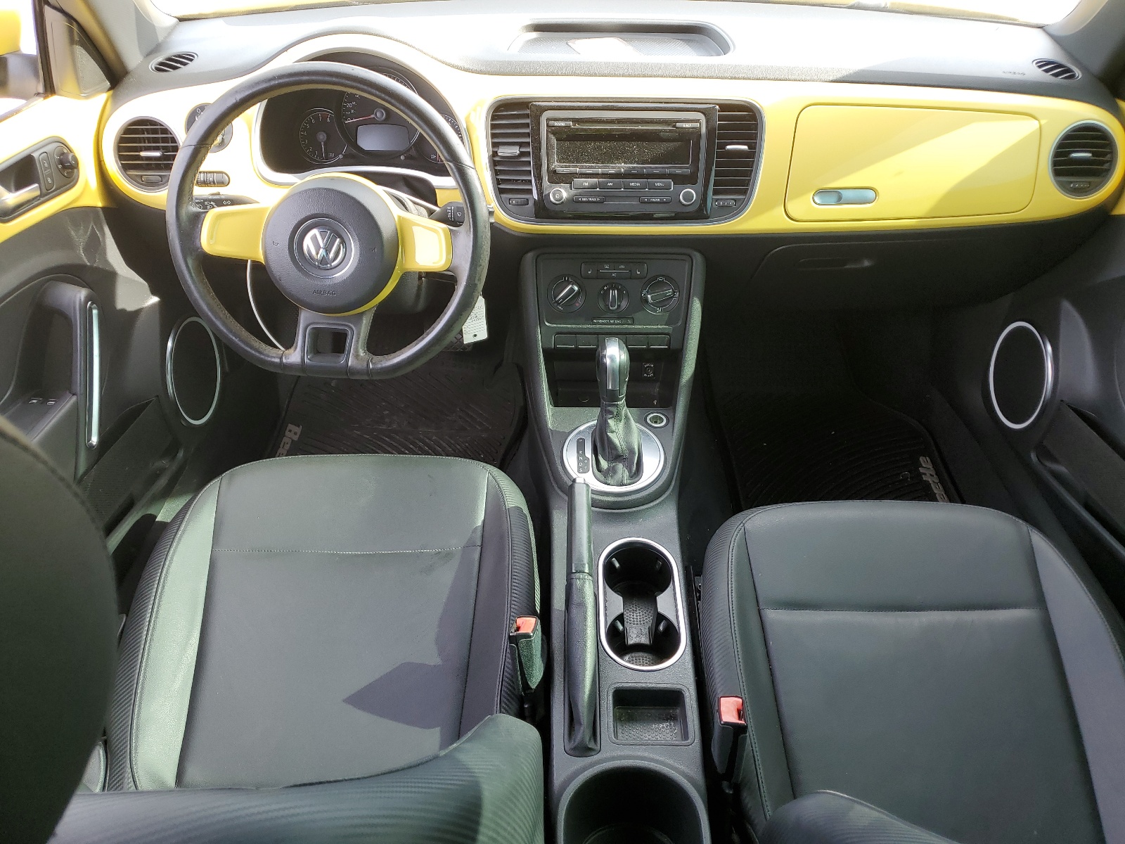 3VWJX7AT0CM610934 2012 Volkswagen Beetle