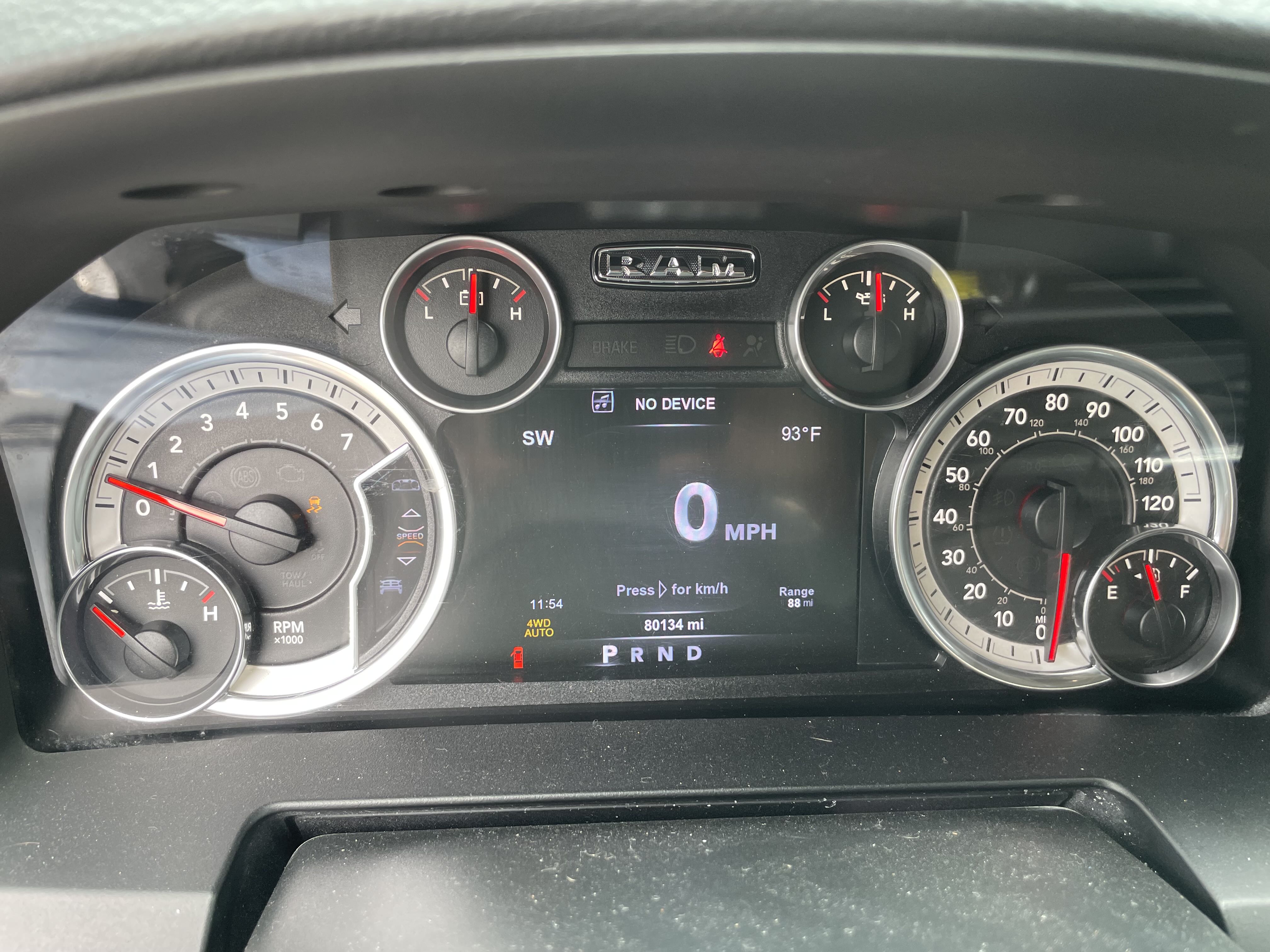 1C6RR7MT0GS180595 2016 Ram 1500 Sport