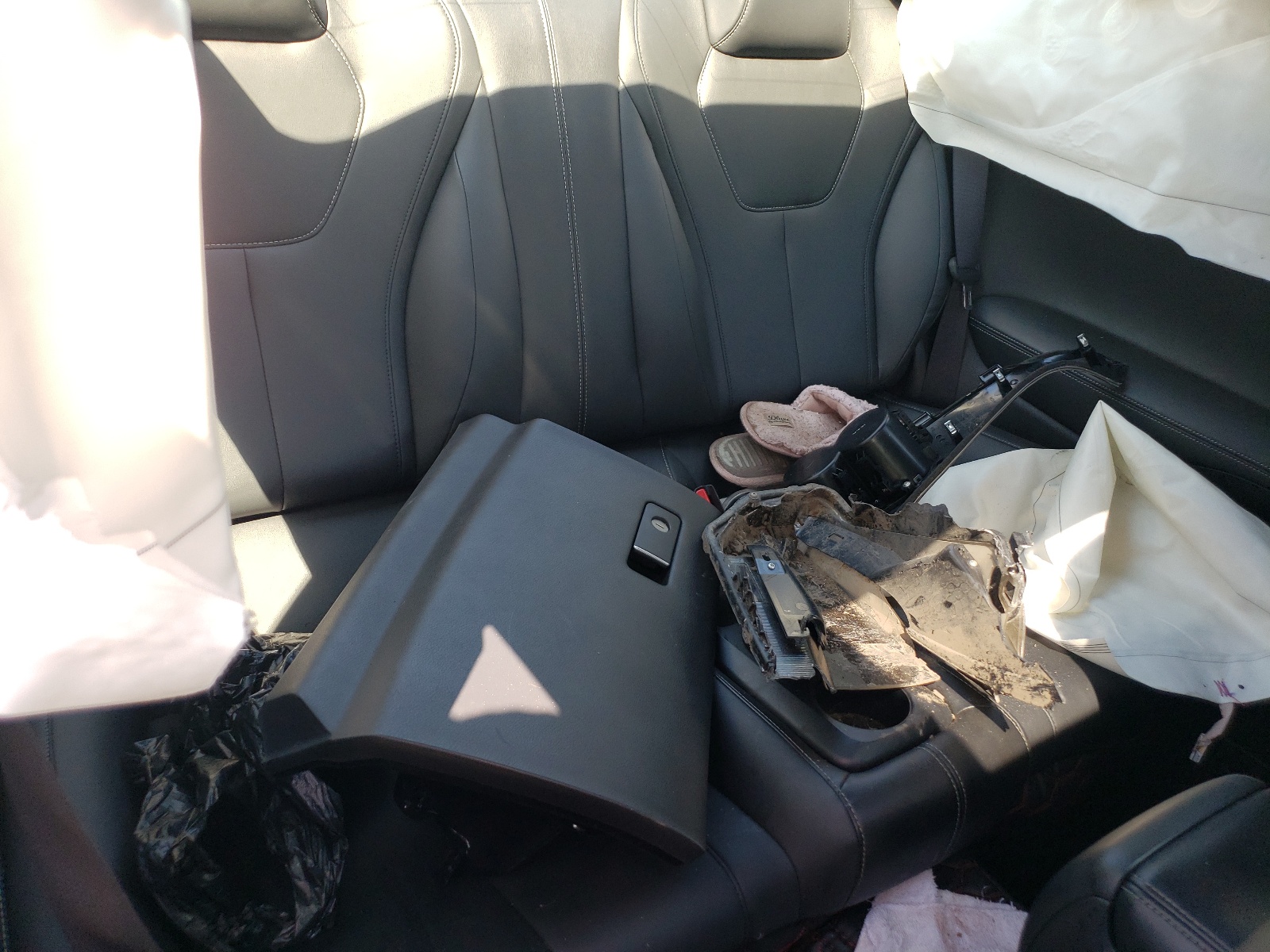 JN1EV7EK9HM361969 2017 Infiniti Q60 Premium