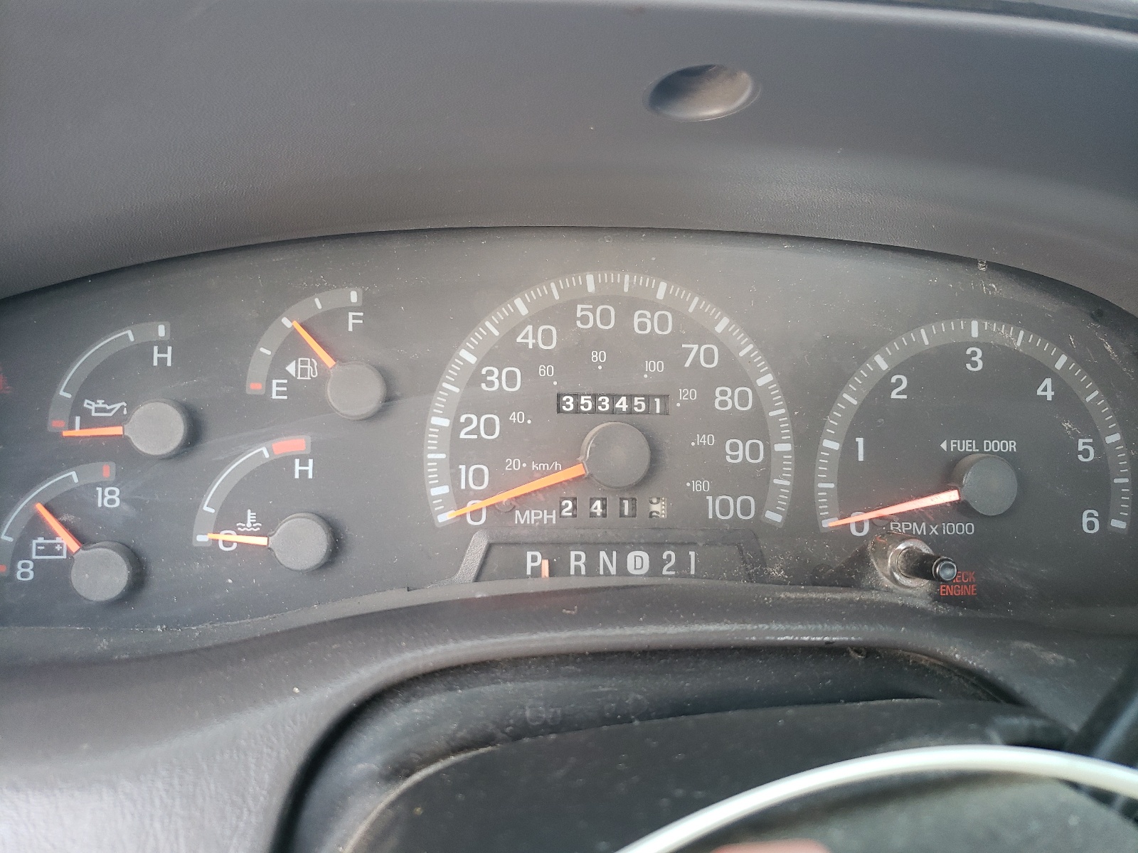 1FTDX1721WKA02301 1998 Ford F150