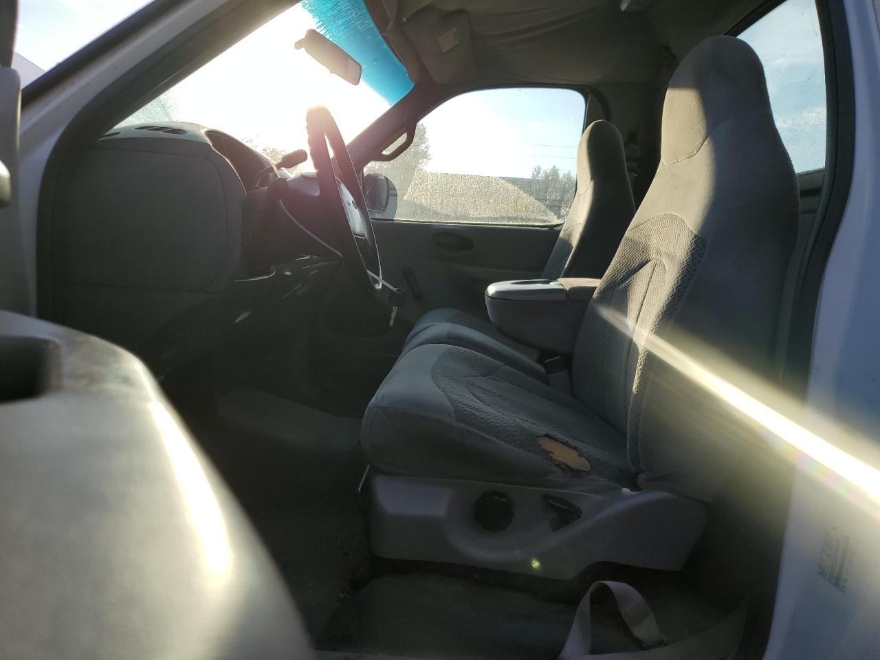 1999 Ford F150 VIN: 1FTRF17W7XKA19276 Lot: 63559504