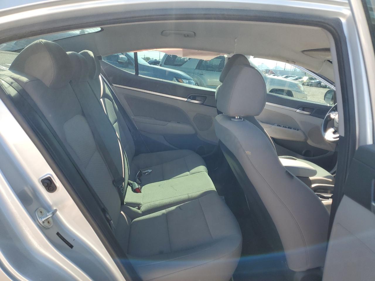 2019 Hyundai Elantra Sel VIN: 5NPD84LF6KH412284 Lot: 64946474