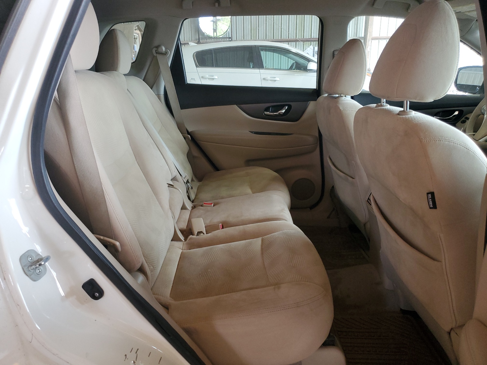 5N1AT2MT2FC850470 2015 Nissan Rogue S