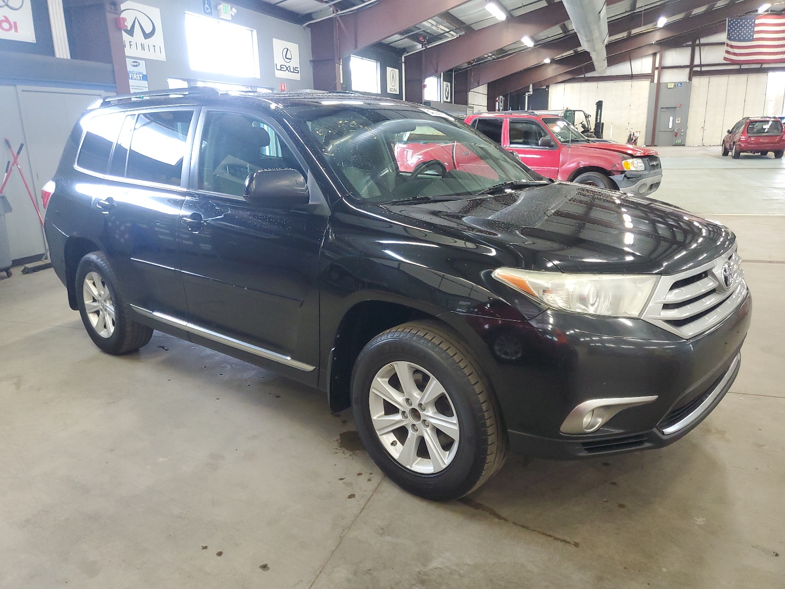 2013 Toyota Highlander Base vin: 5TDBK3EH3DS176319