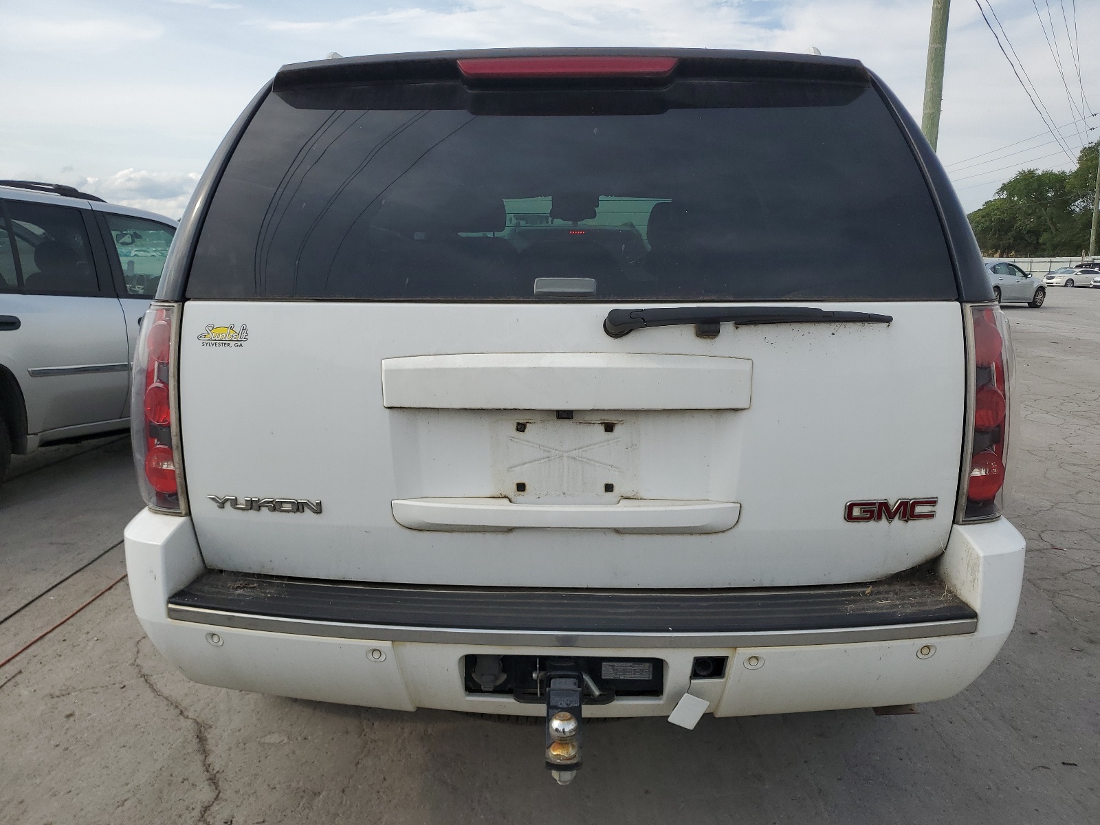 1GKFK638X7J236818 2007 GMC Yukon Denali