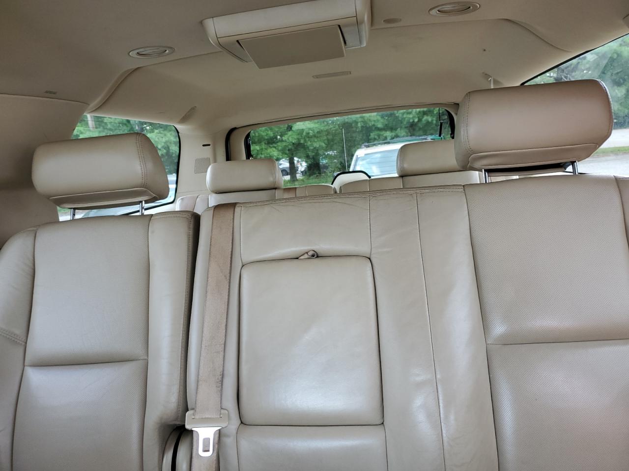 1GYFK26229R122693 2009 Cadillac Escalade Esv Luxury