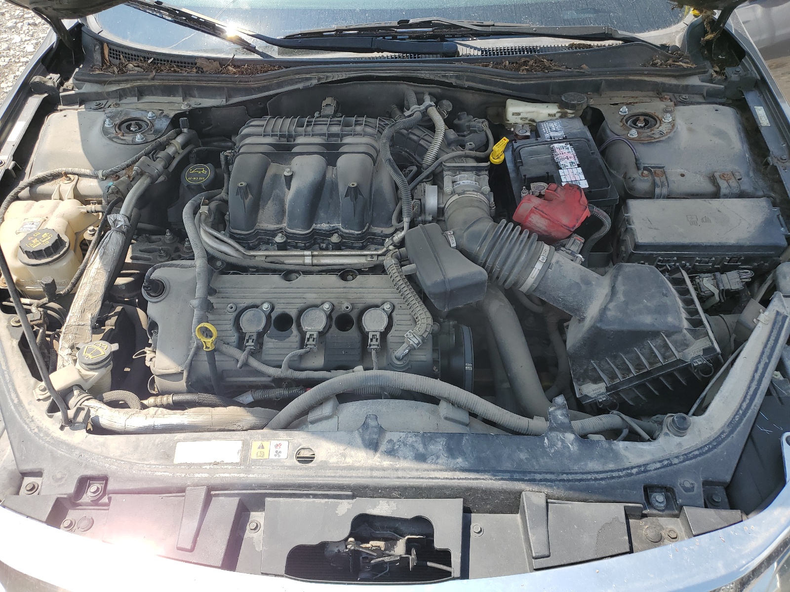 3FAHP0HGXAR421280 2010 Ford Fusion Se