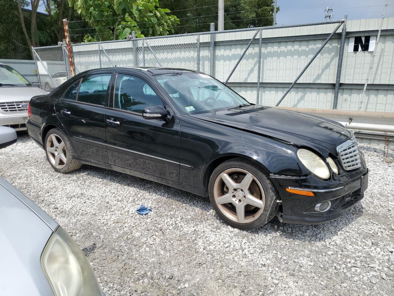 WDBUF87X08B263010 2008 Mercedes-Benz E 350 4Matic