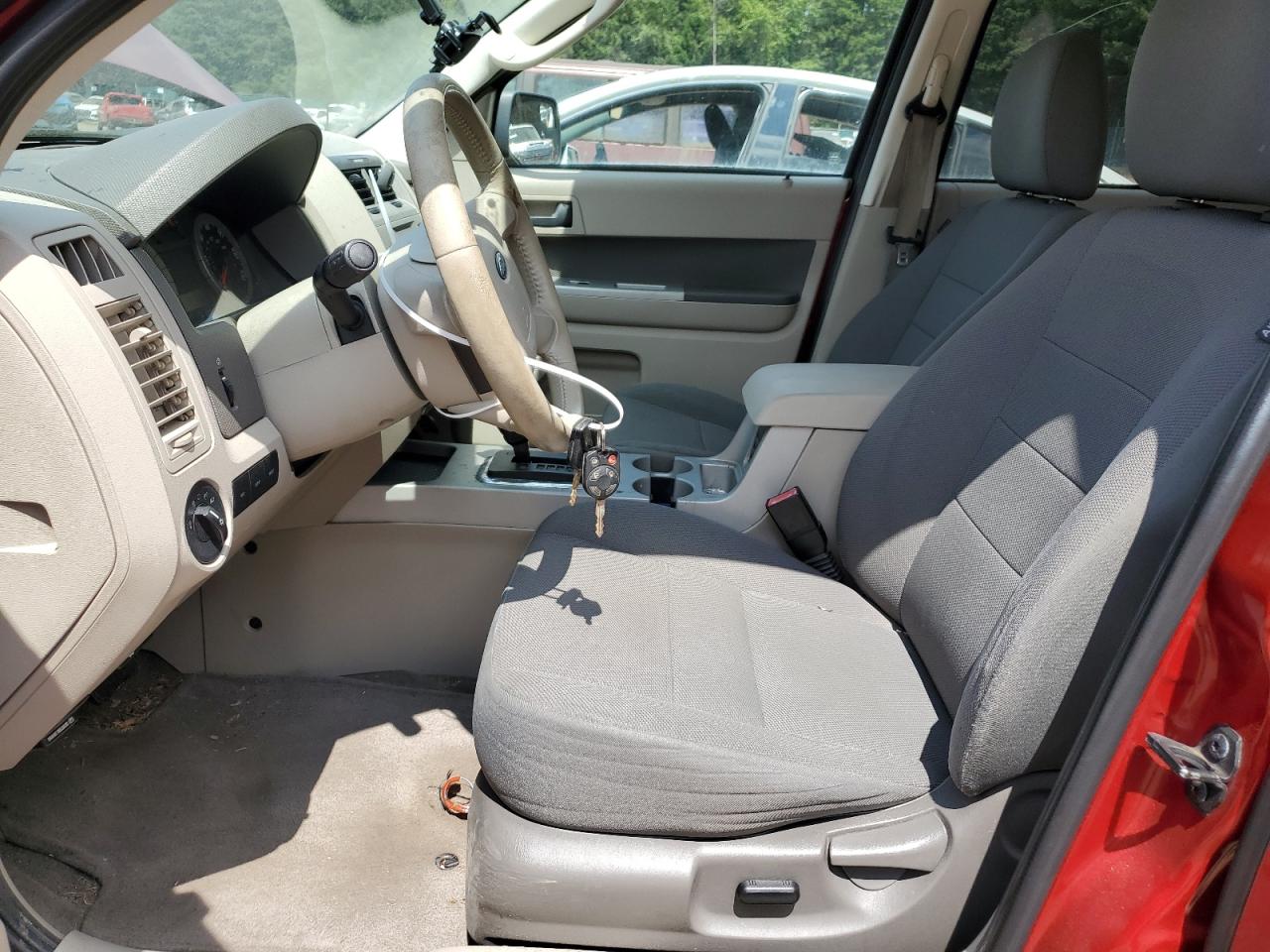 2010 Ford Escape Xlt VIN: 1FMCU0D78AKB06819 Lot: 64911444