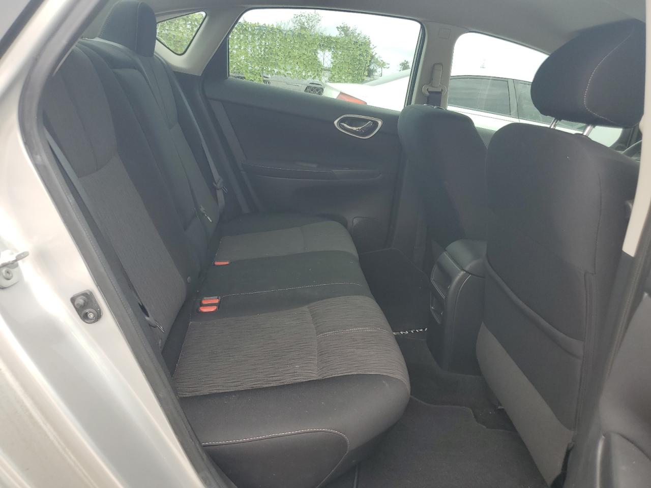 2014 Nissan Sentra - Image 10