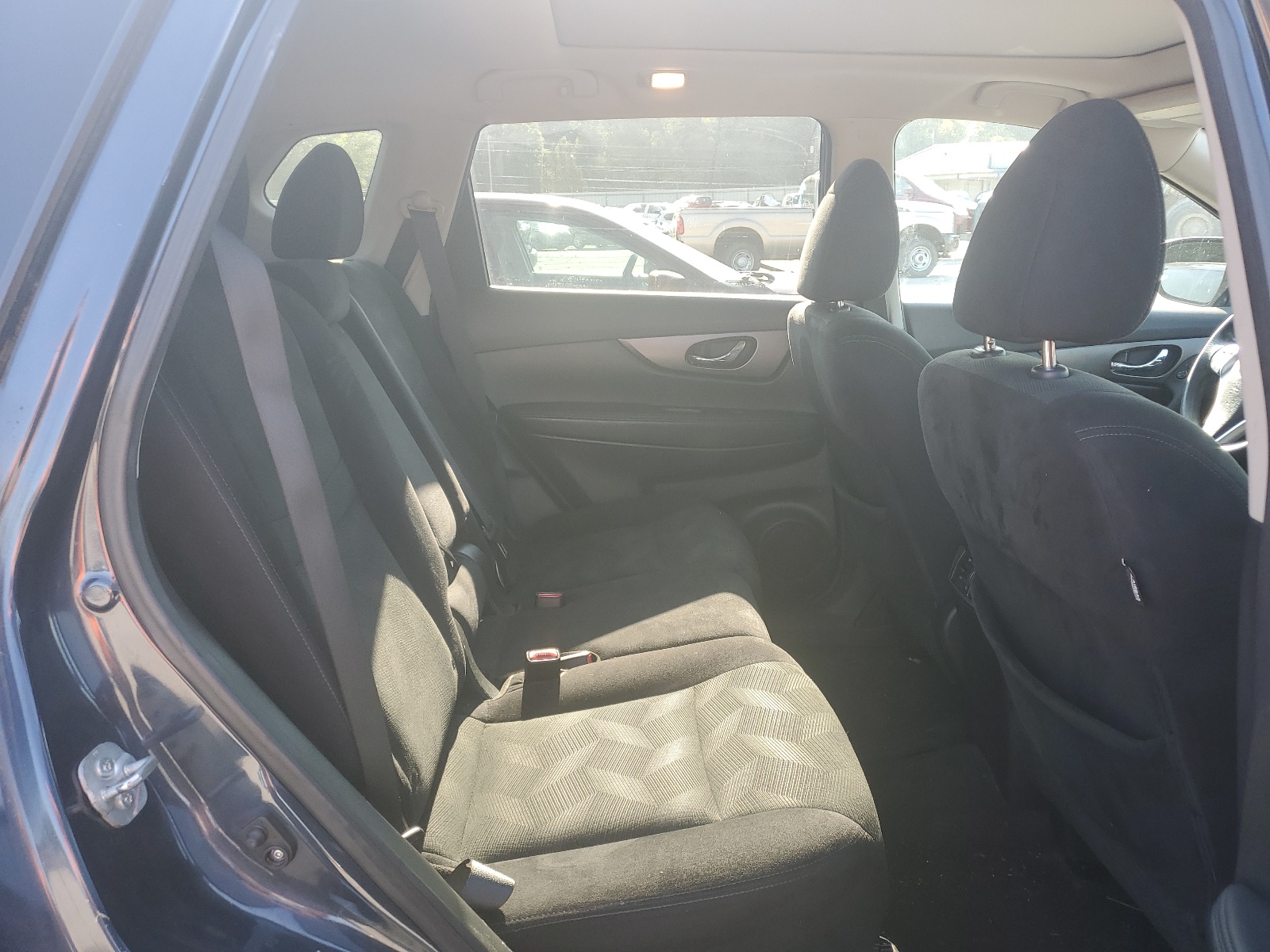 5N1AT2MV1FC855497 2015 Nissan Rogue S