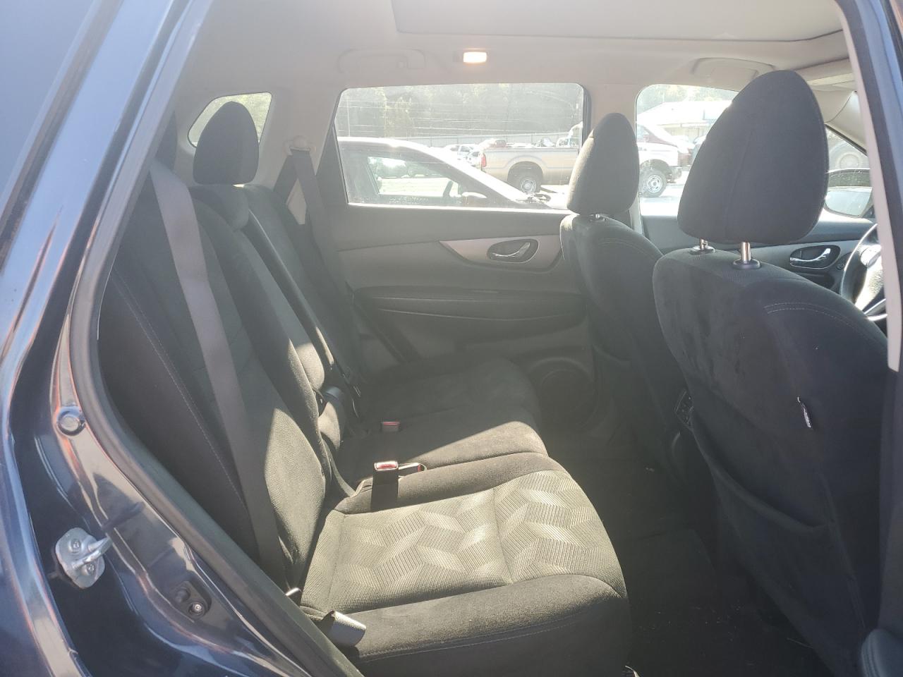 2015 Nissan Rogue S VIN: 5N1AT2MV1FC855497 Lot: 64852654