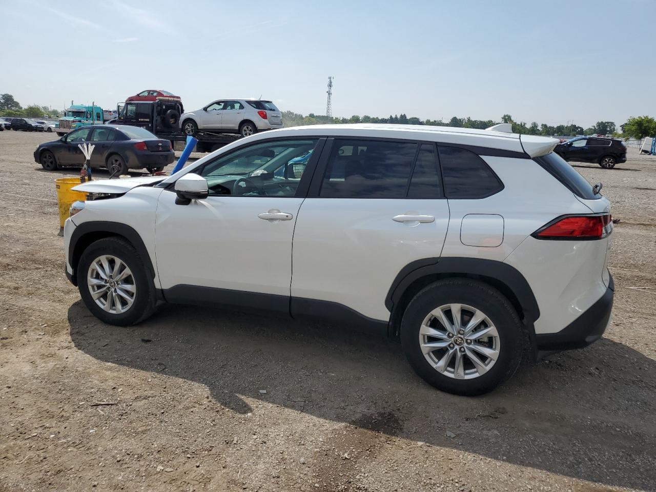 2022 Toyota Corolla Cross Le VIN: 7MUCAABG1NV042391 Lot: 60692374