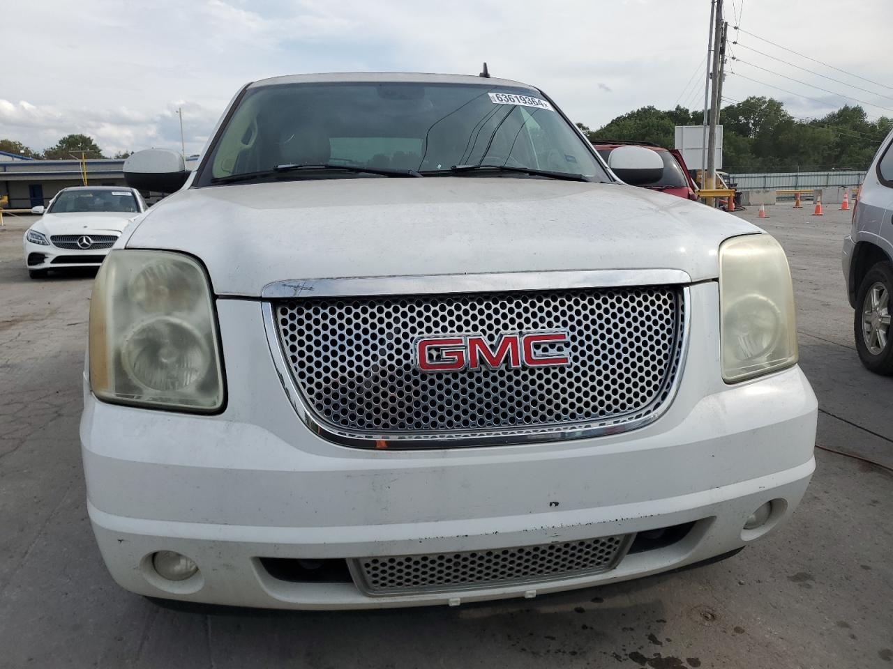 1GKFK638X7J236818 2007 GMC Yukon Denali