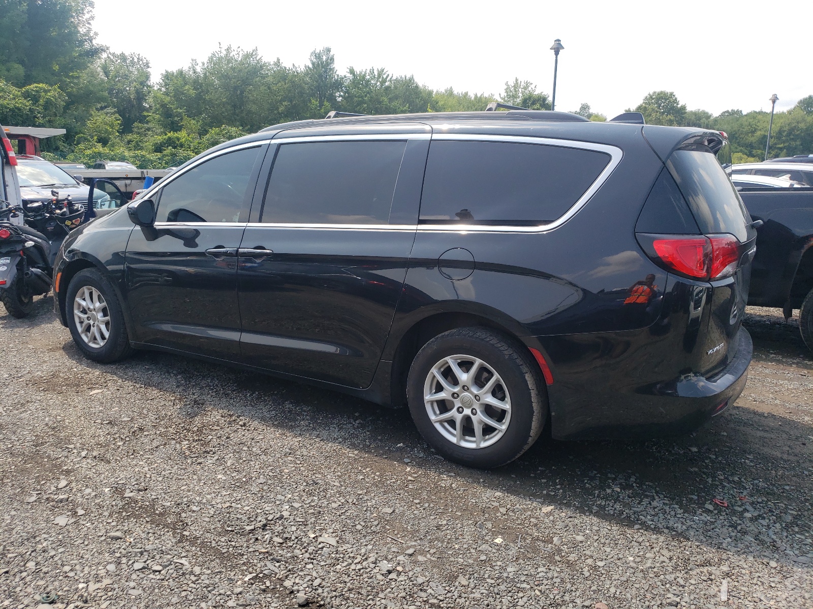 2020 Chrysler Voyager Lxi vin: 2C4RC1DG7LR148684