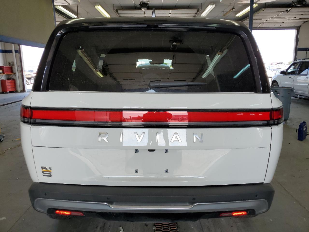 2023 Rivian R1S Adventure VIN: 7PDSGABA4PN015347 Lot: 61886304