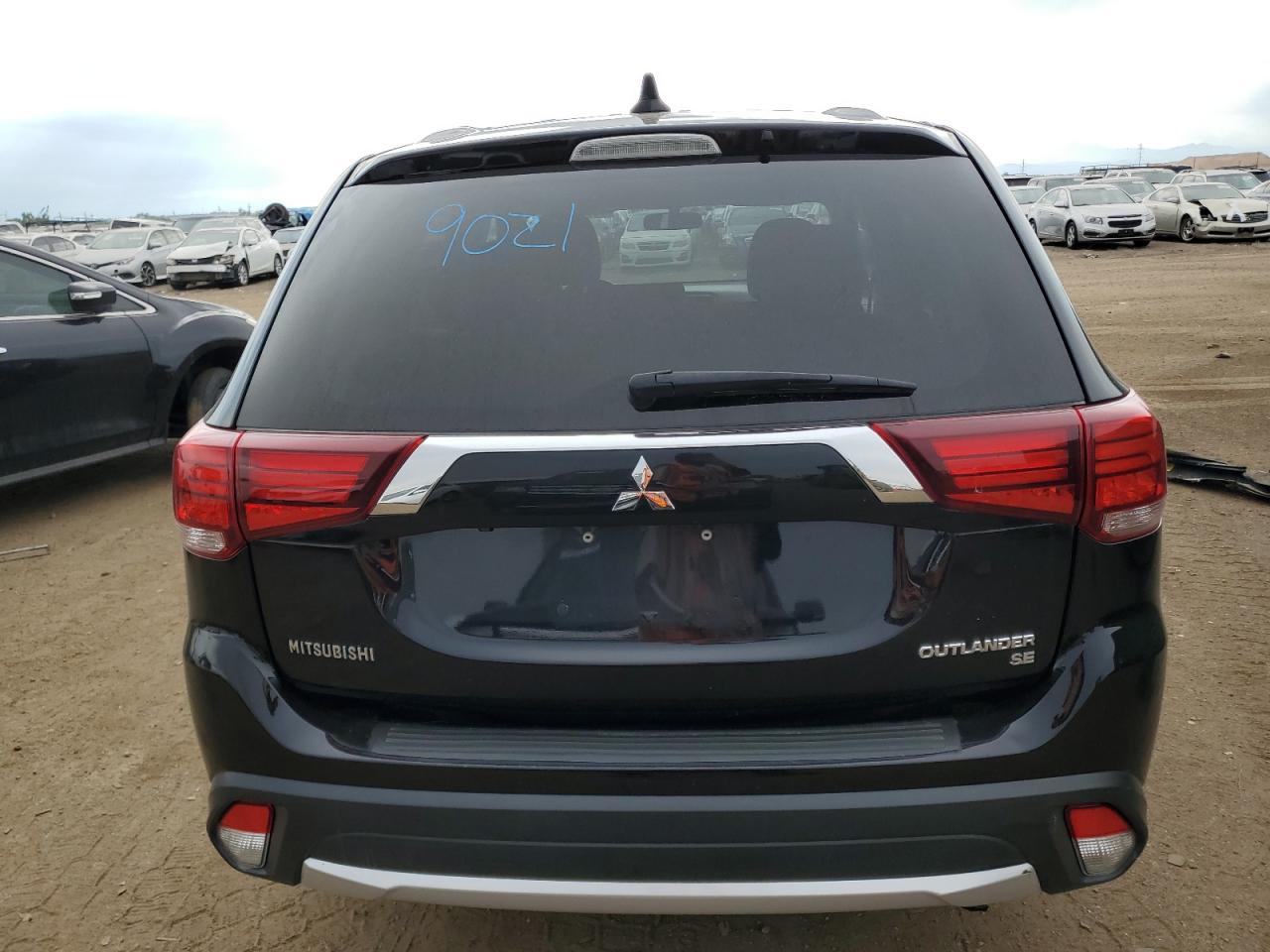 JA4AD3A35JZ024028 2018 Mitsubishi Outlander Se