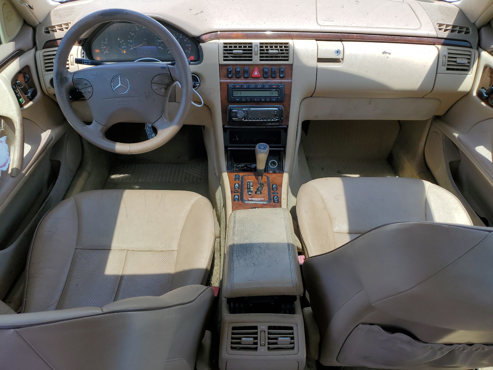 WDBJH82J9YX030097 2000 Mercedes-Benz E 320 4Matic