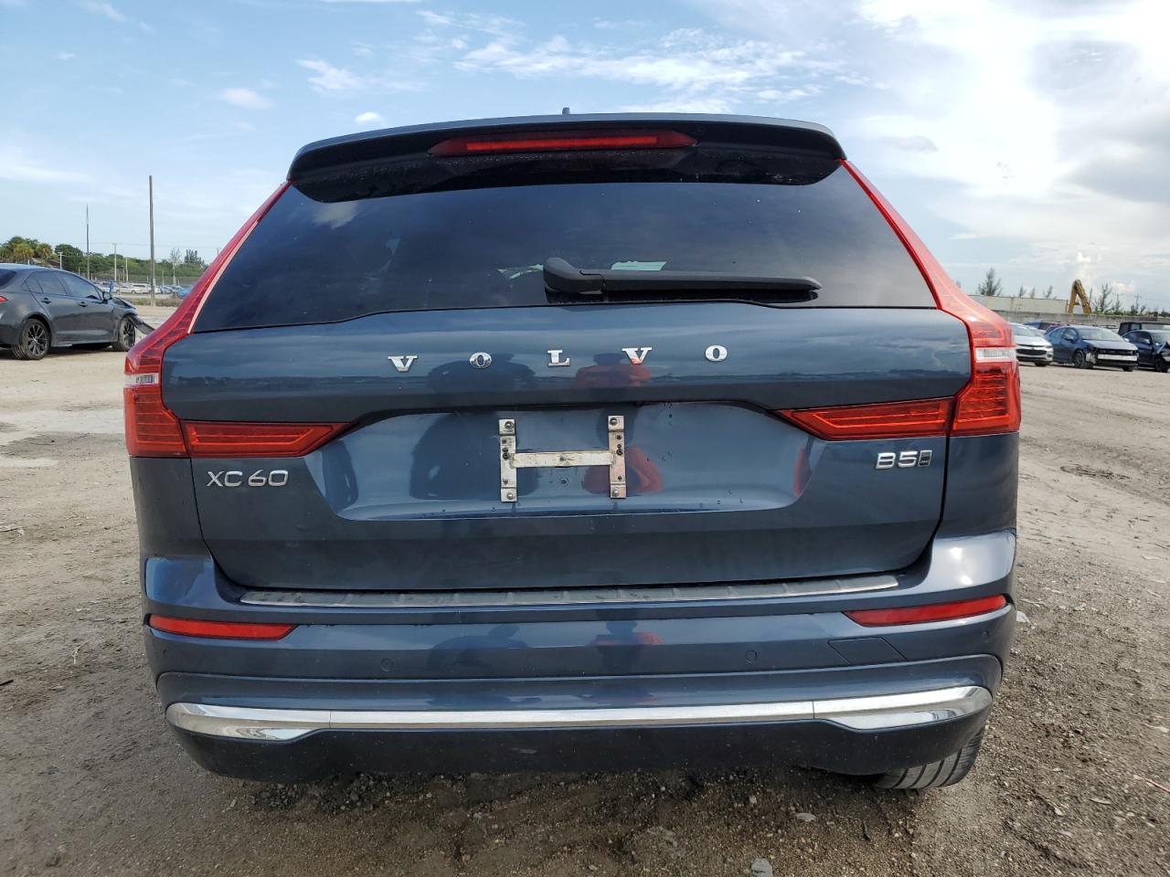 2023 Volvo Xc60 Plus VIN: YV4L12RE5P1363514 Lot: 63830104