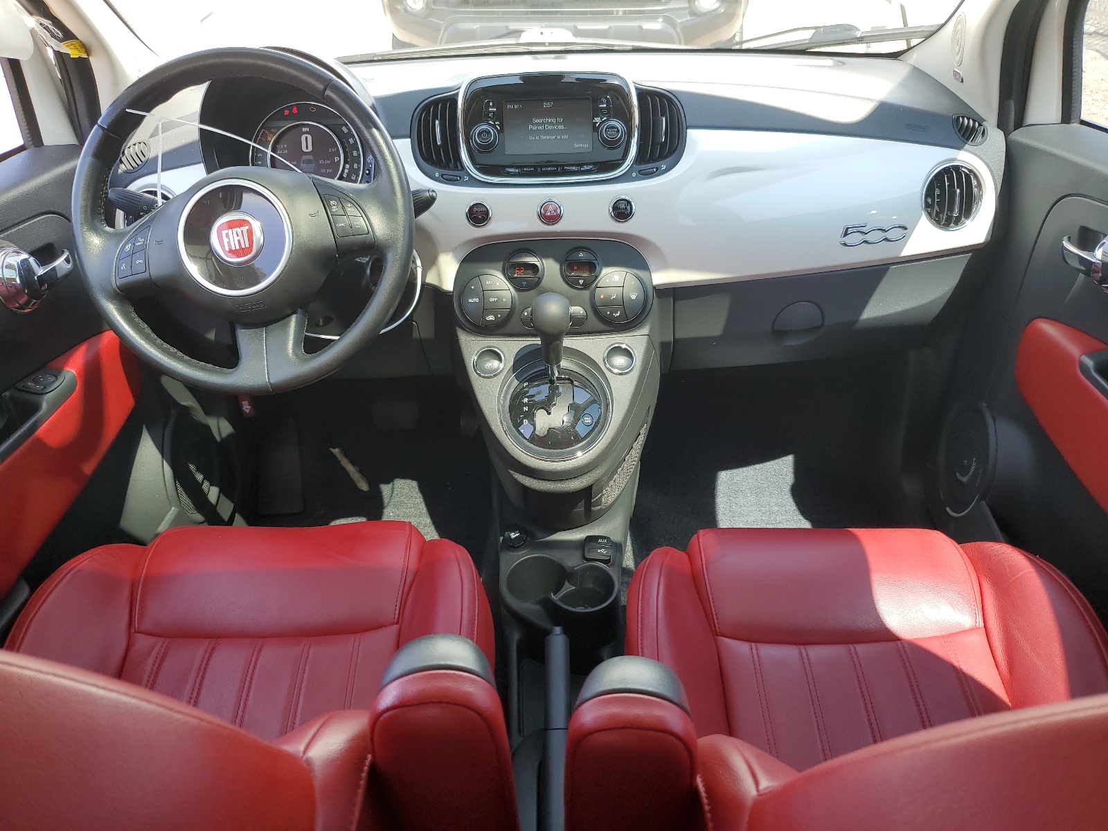3C3CFFCR8HT700568 2017 Fiat 500 Lounge