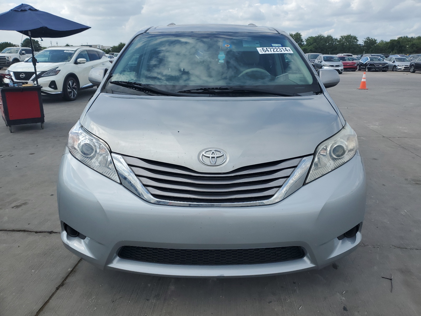 2014 Toyota Sienna Xle vin: 5TDYK3DC2ES446898