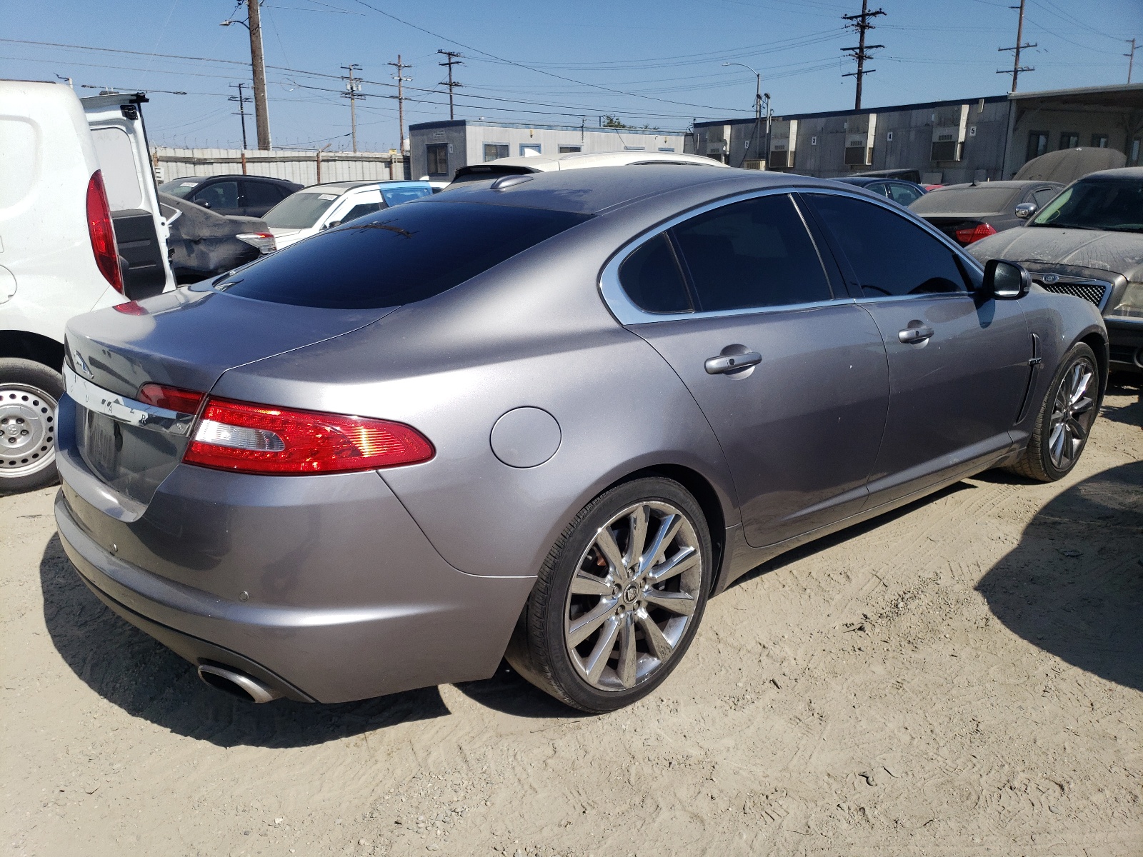 SAJWA0GB4BLR85453 2011 Jaguar Xf Premium